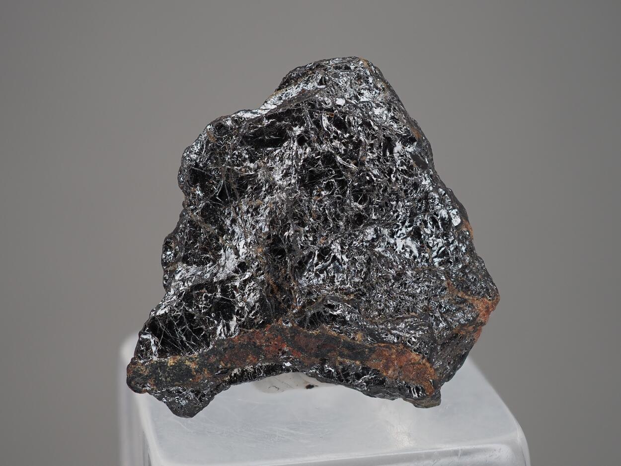 Aeschynite-(Y)