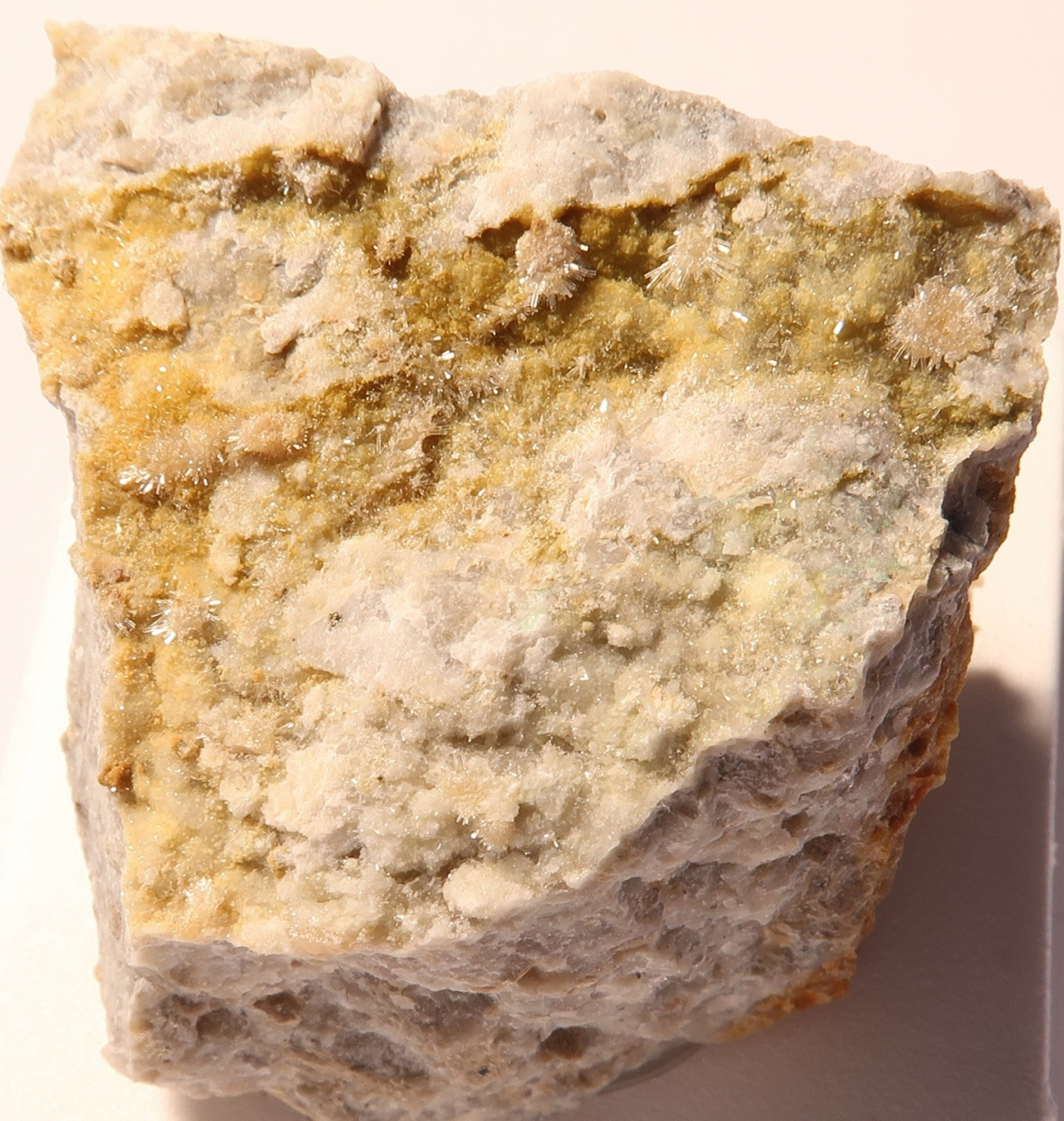 Pyromorphite On Segnitite