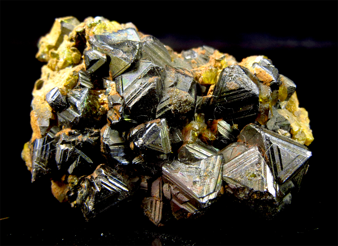 Magnetite With Epidote