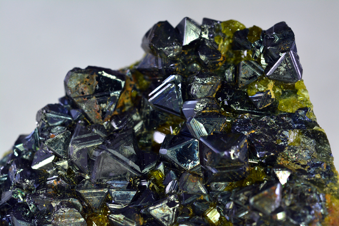 Magnetite With Epidote