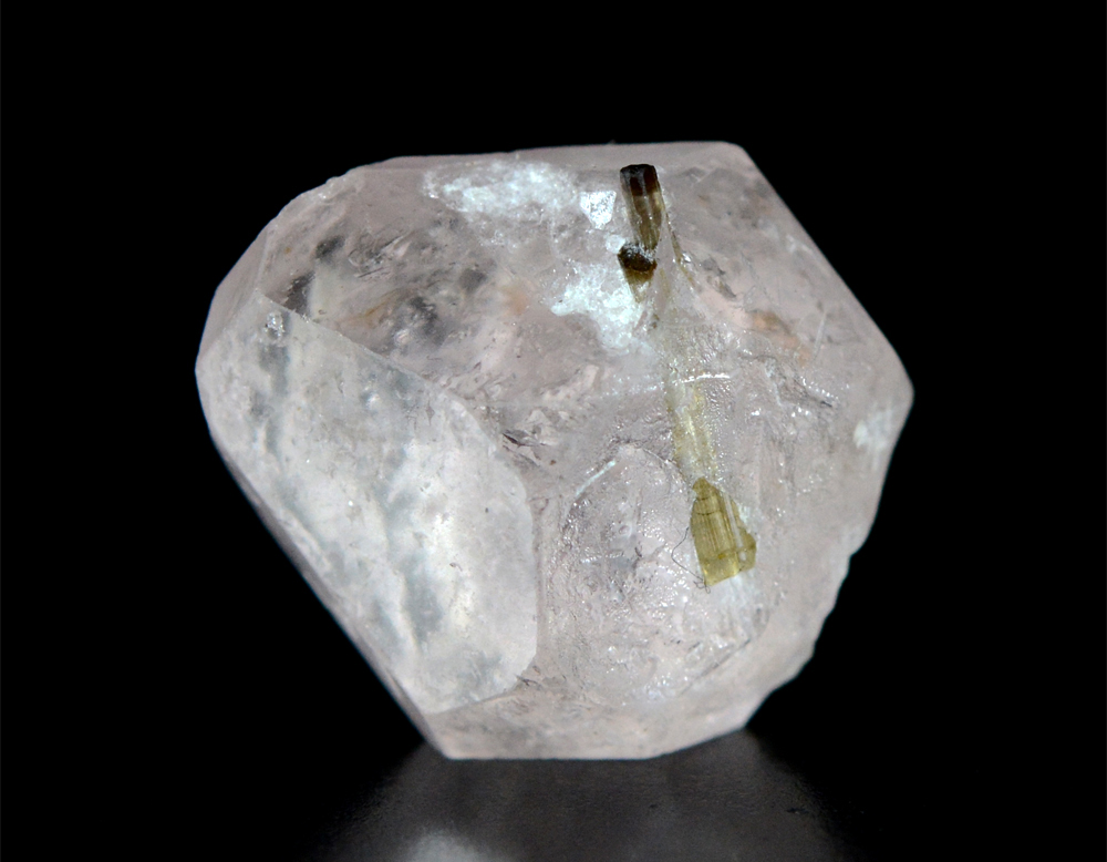 Morganite With Tourmaline