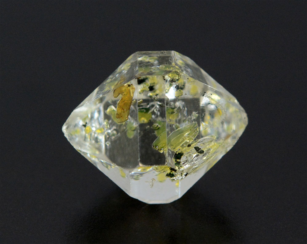 Quartz With Hydrocarbon Inclusions