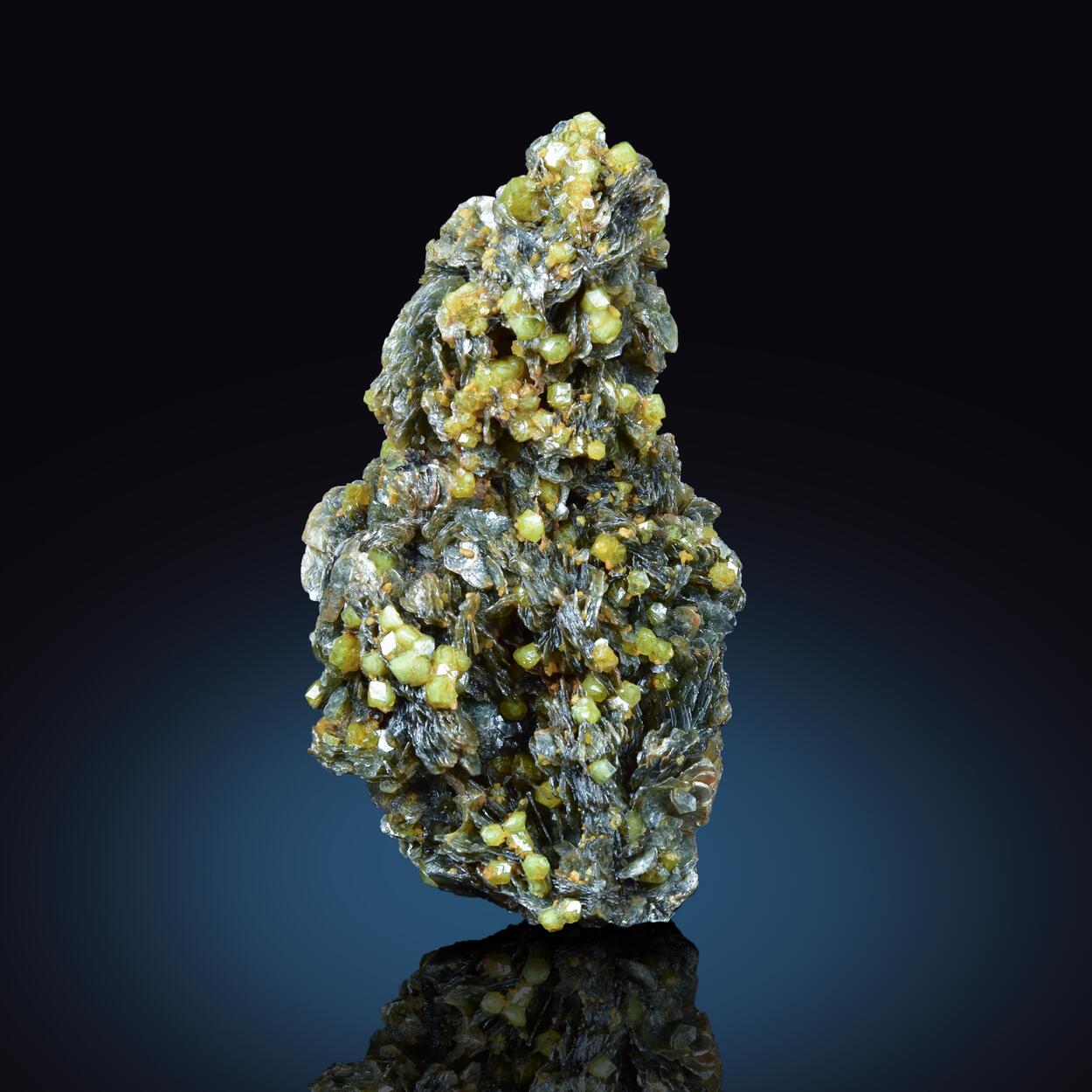 Garnet Var Ugrandite