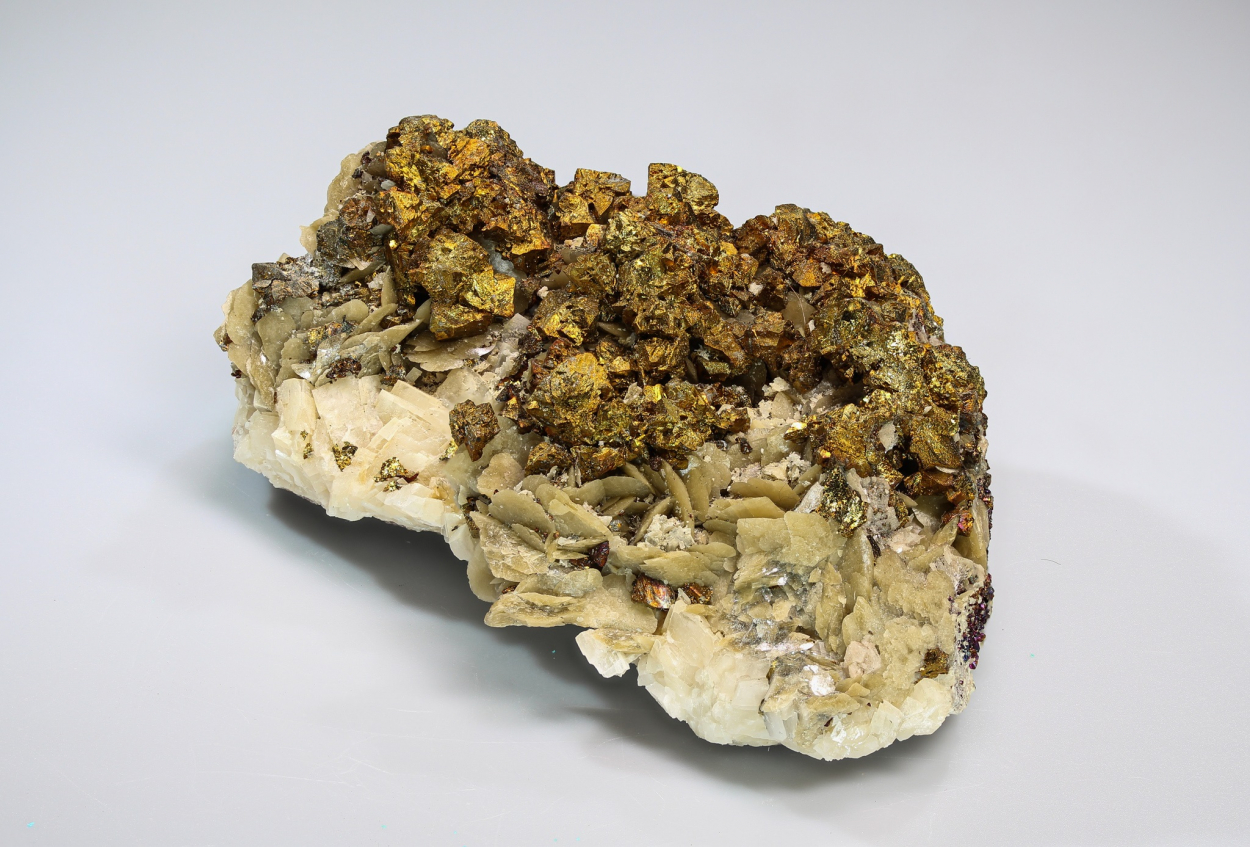 Chalcopyrite Siderite & Dolomite