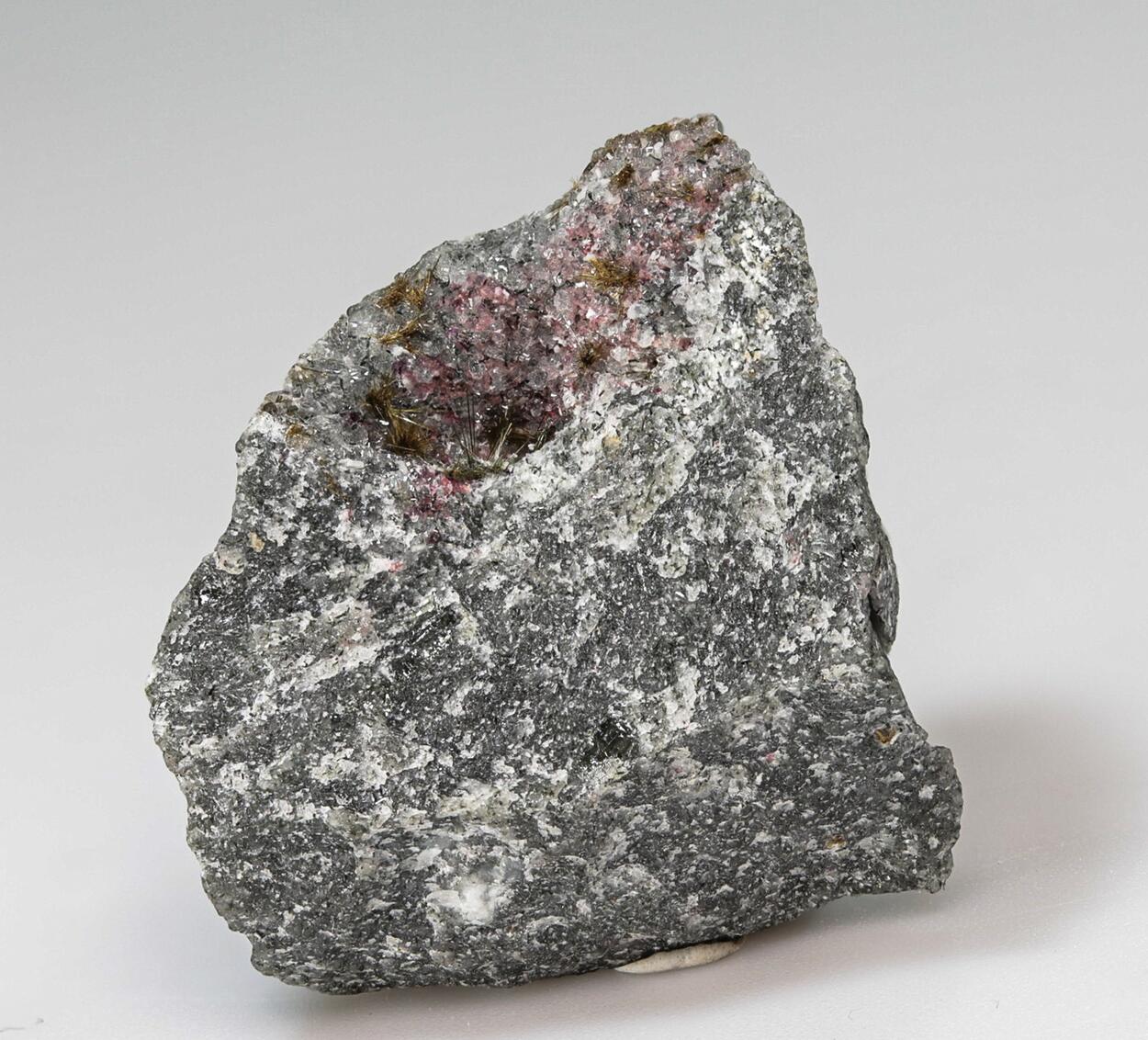 Villiaumite & Tuperssuatsiaite
