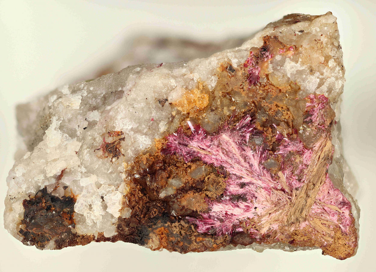 Erythrite