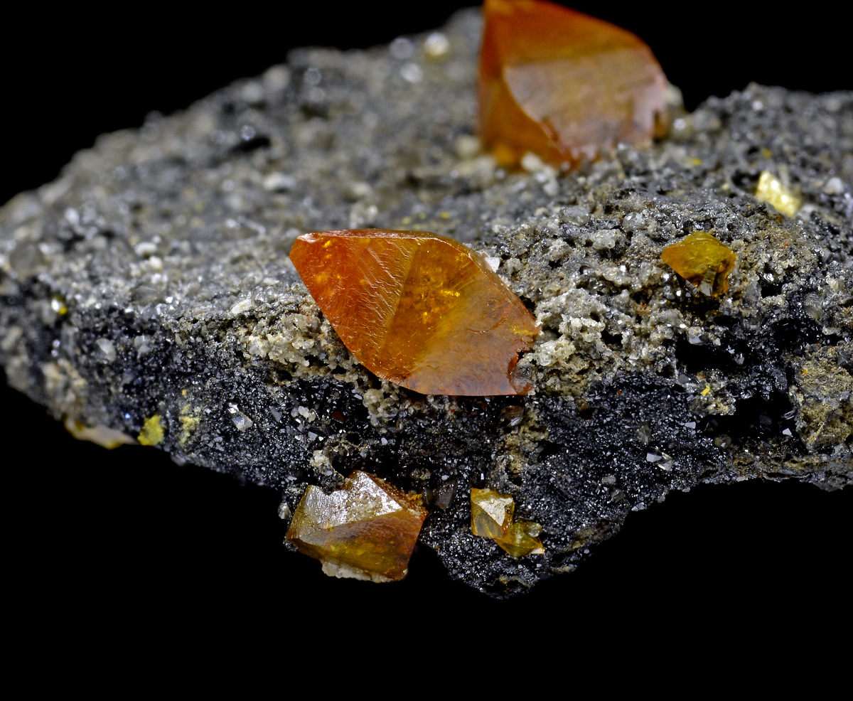 Wulfenite & Cerussite