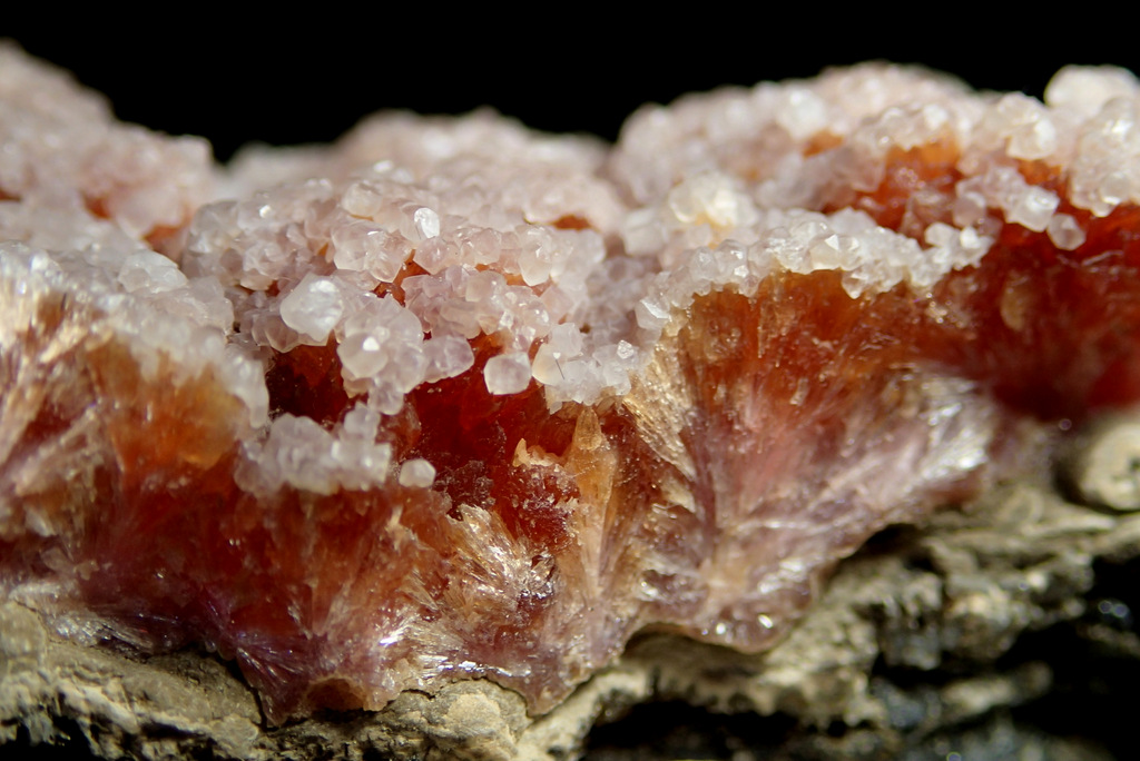 Inesite & Calcite