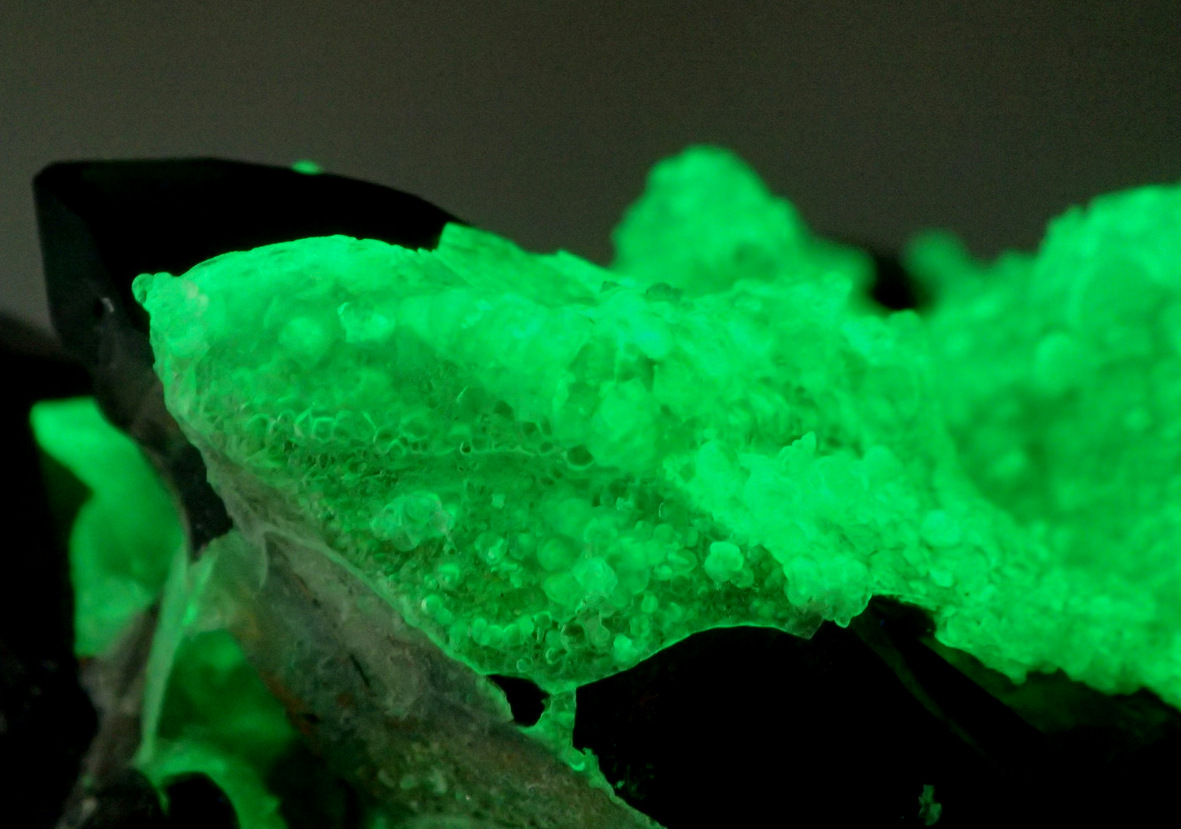 Hyalite On Quartz