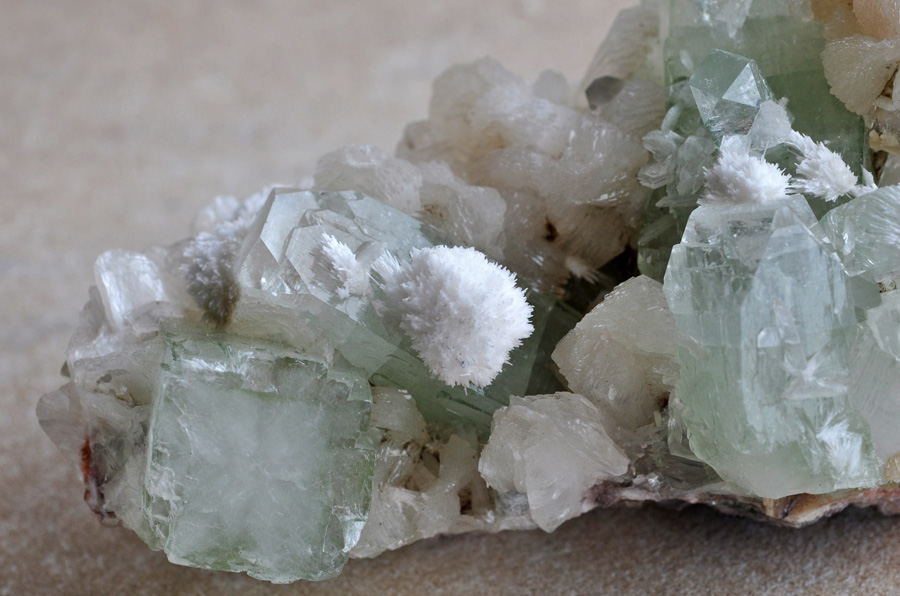 Scolecite Apophyllite & Stilbite