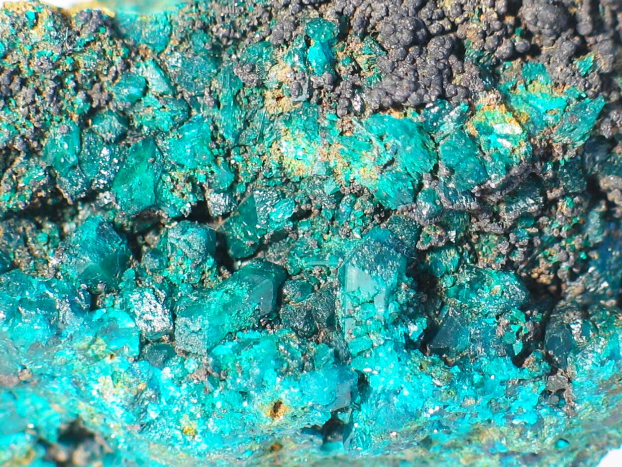 Fornacite & Dioptase