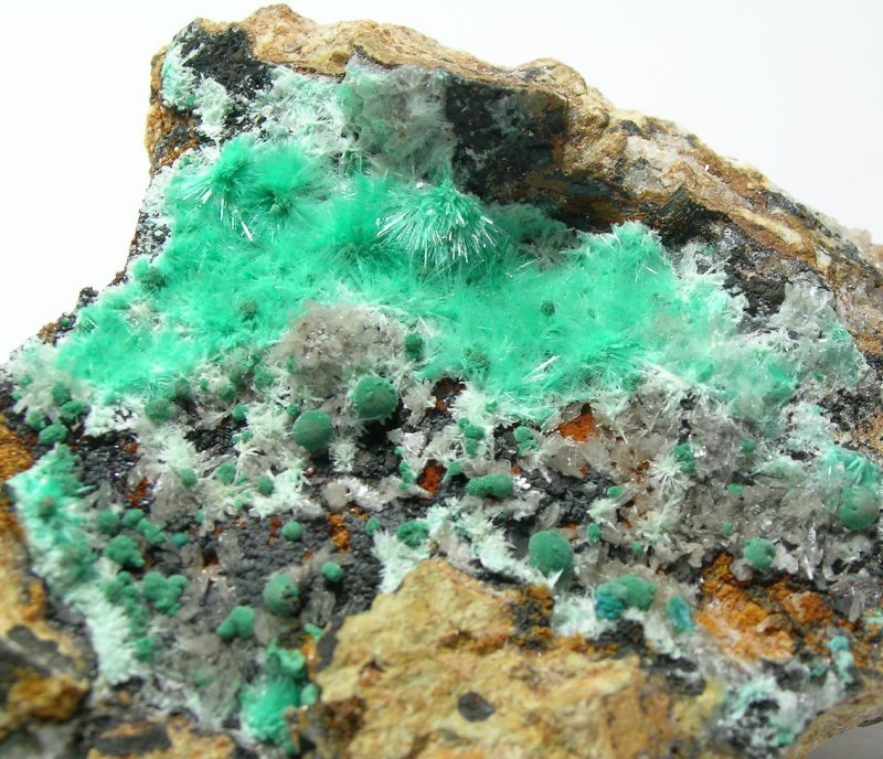 Aurichalcite Hemimorphite & Rosasite