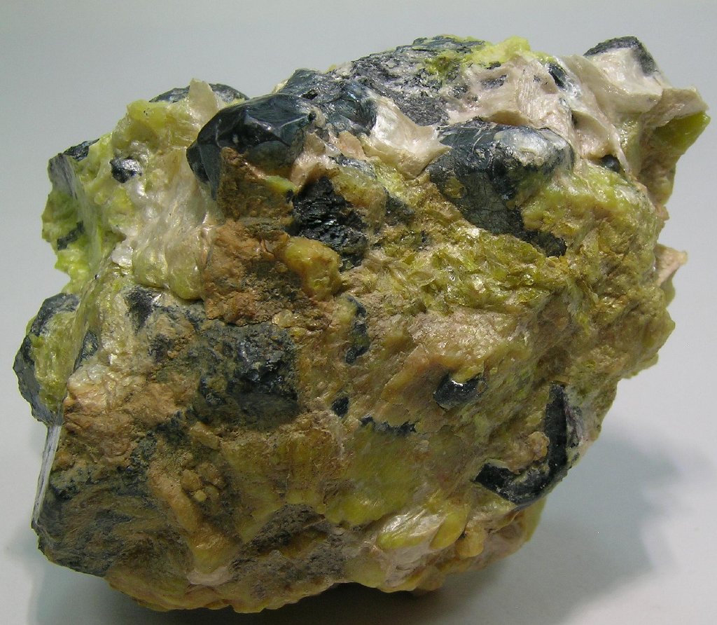 Martite Hydrotalcite & Lizardite