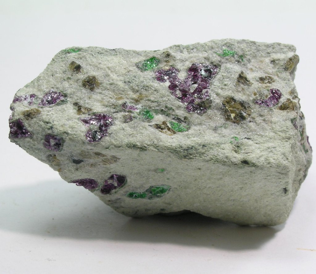 Pyrope Chromian Diopside & Omphacite