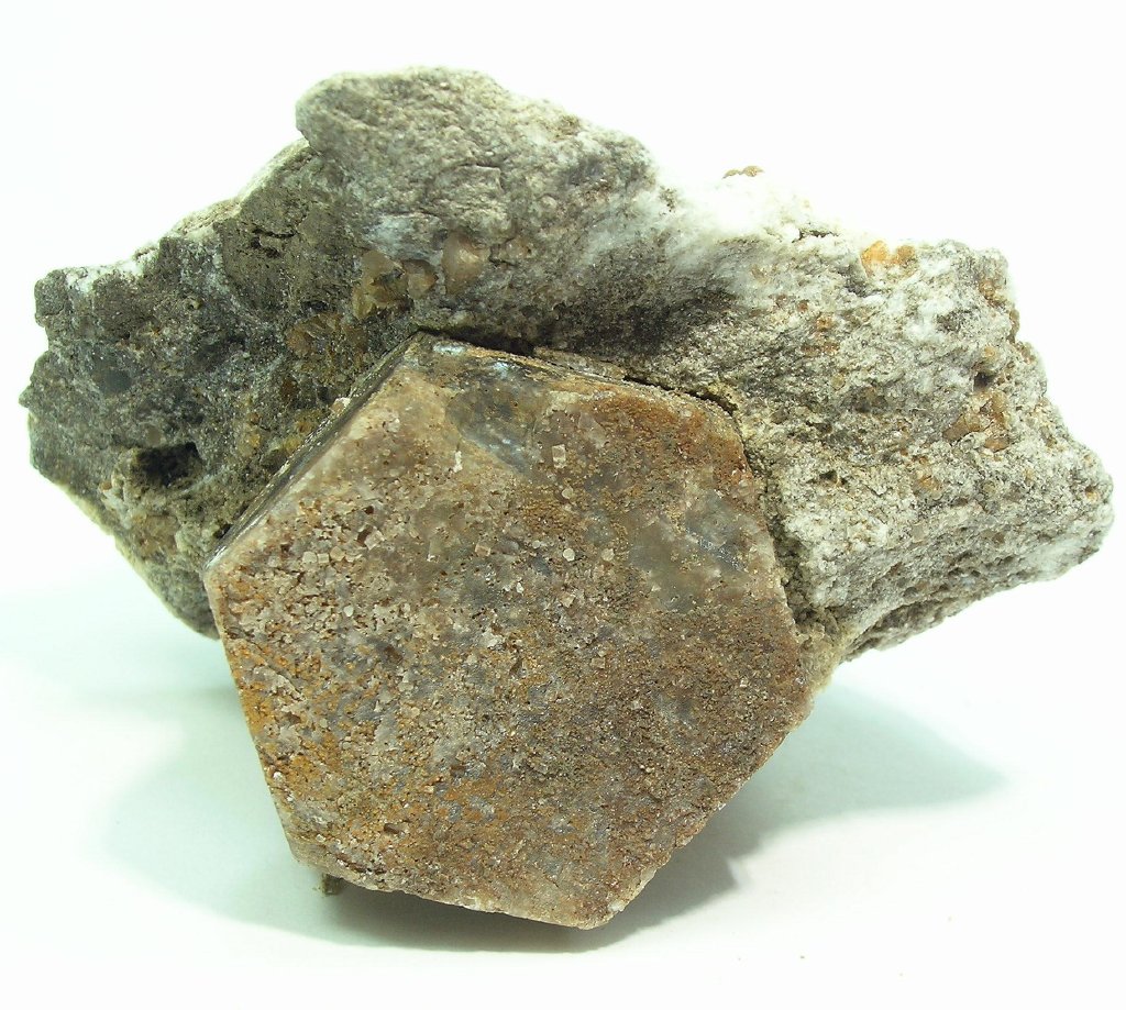 Magnesite Var Pistomesite