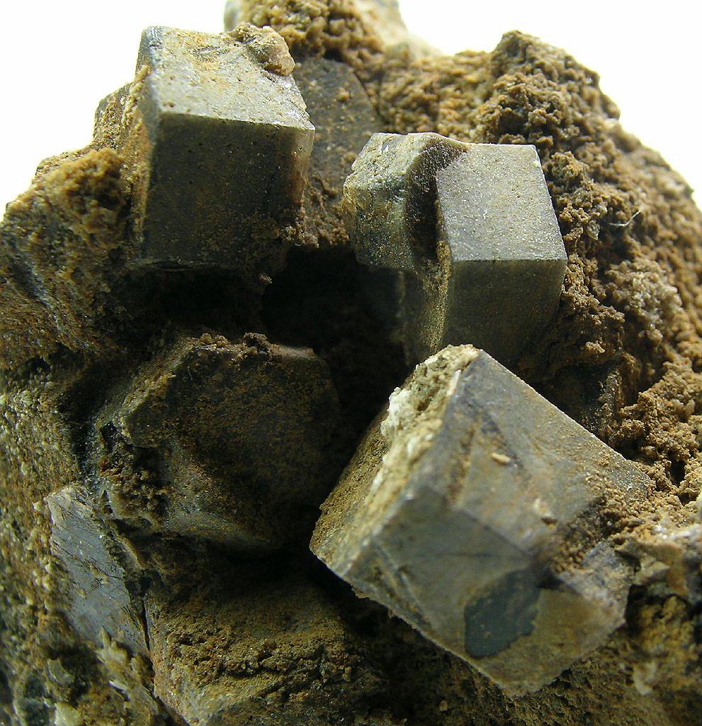 Magnesite Var Pistomesite