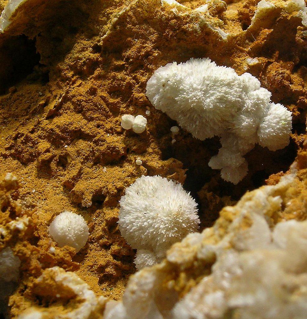Strontianite & Calcite
