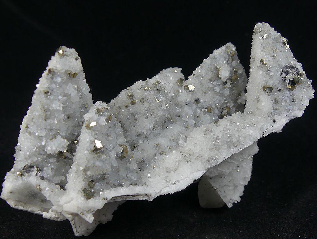 Quartz Psm Calcite & Pyrite