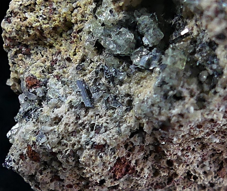 Pseudobrookite & Apatite