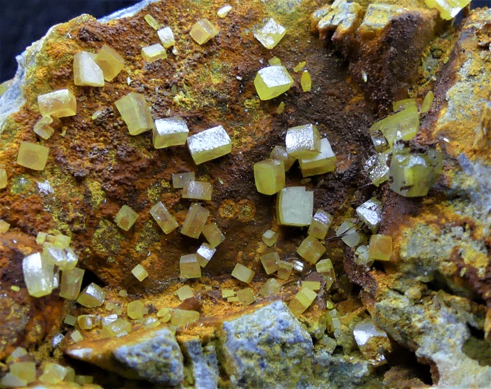 Wulfenite