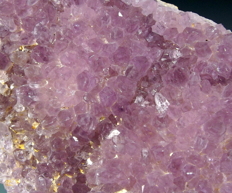 Quartz Var Amethyst