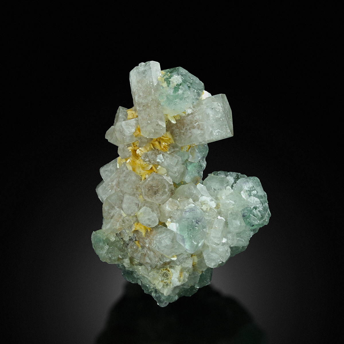 Fluorite With Beryl Var Goshenite