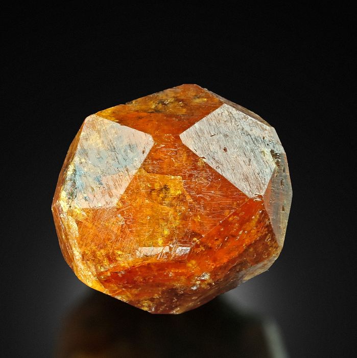 Garnet Var Spessartine