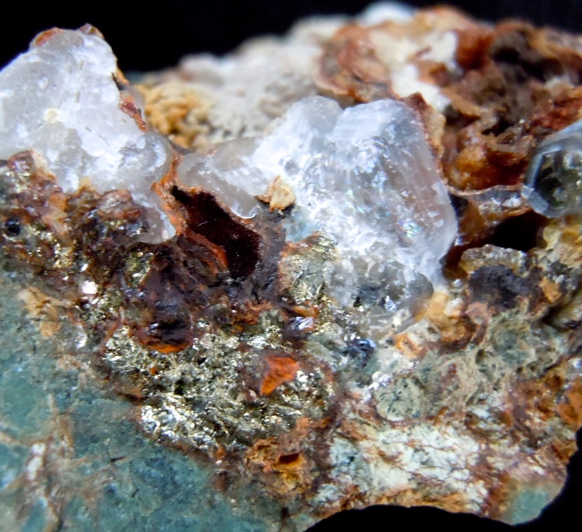 Chalcedony Pyrite Sphalerite & Greenalite