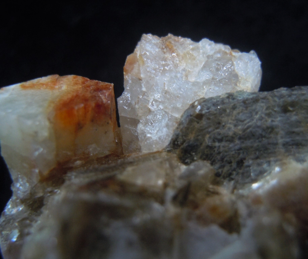 Aquamarine & Muscovite