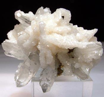 Dolomite Psm Manganoan Calcite On Quartz