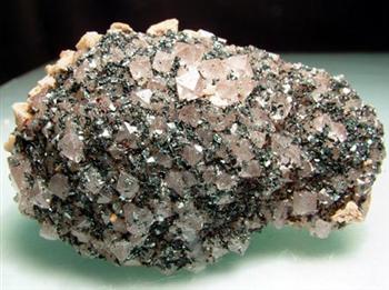 Hematite Dolomite & Quartz