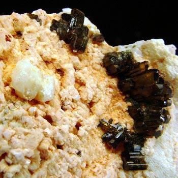 Rhodizite & Liddicoatite