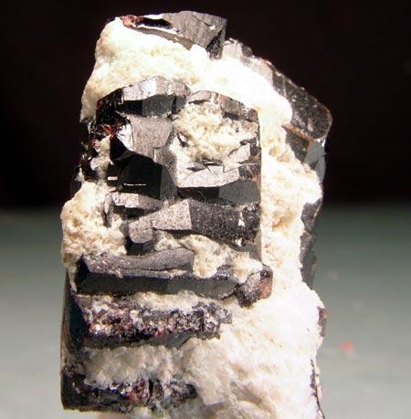 Tantalite-(Mn)