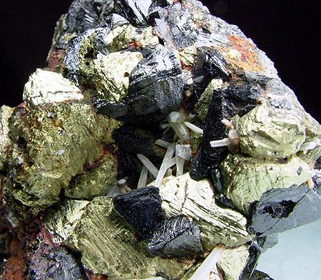 Chalcopyrite Sphalerite & Quartz