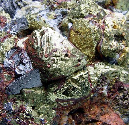 Chalcopyrite Sphalerite & Quartz