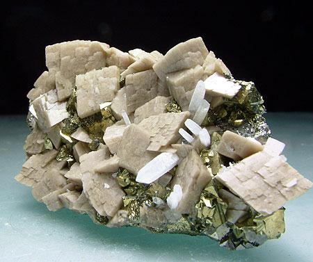 Siderite & Chalcopyrite