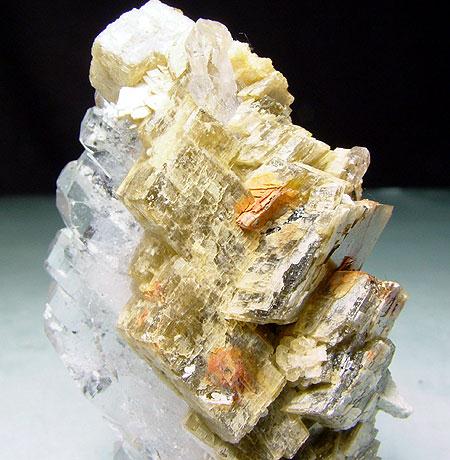 Faden Quartz With Rutile & Siderite