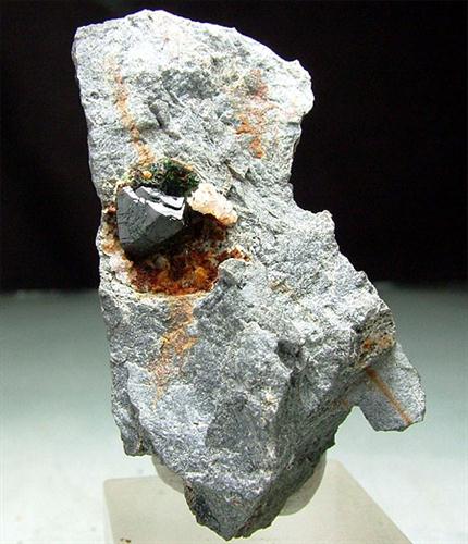 Libethenite