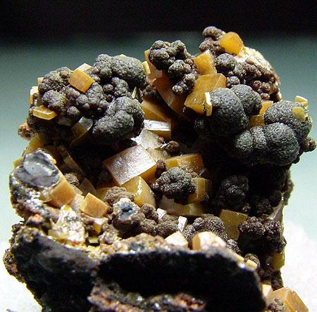 Wulfenite