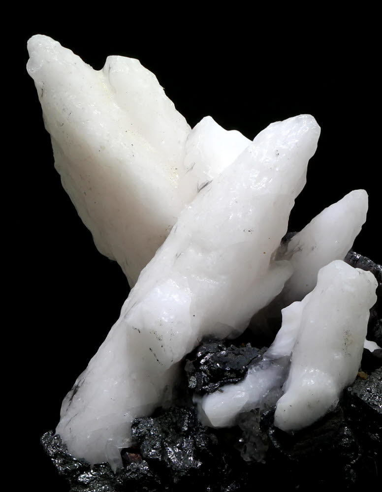 Manganoan Calcite