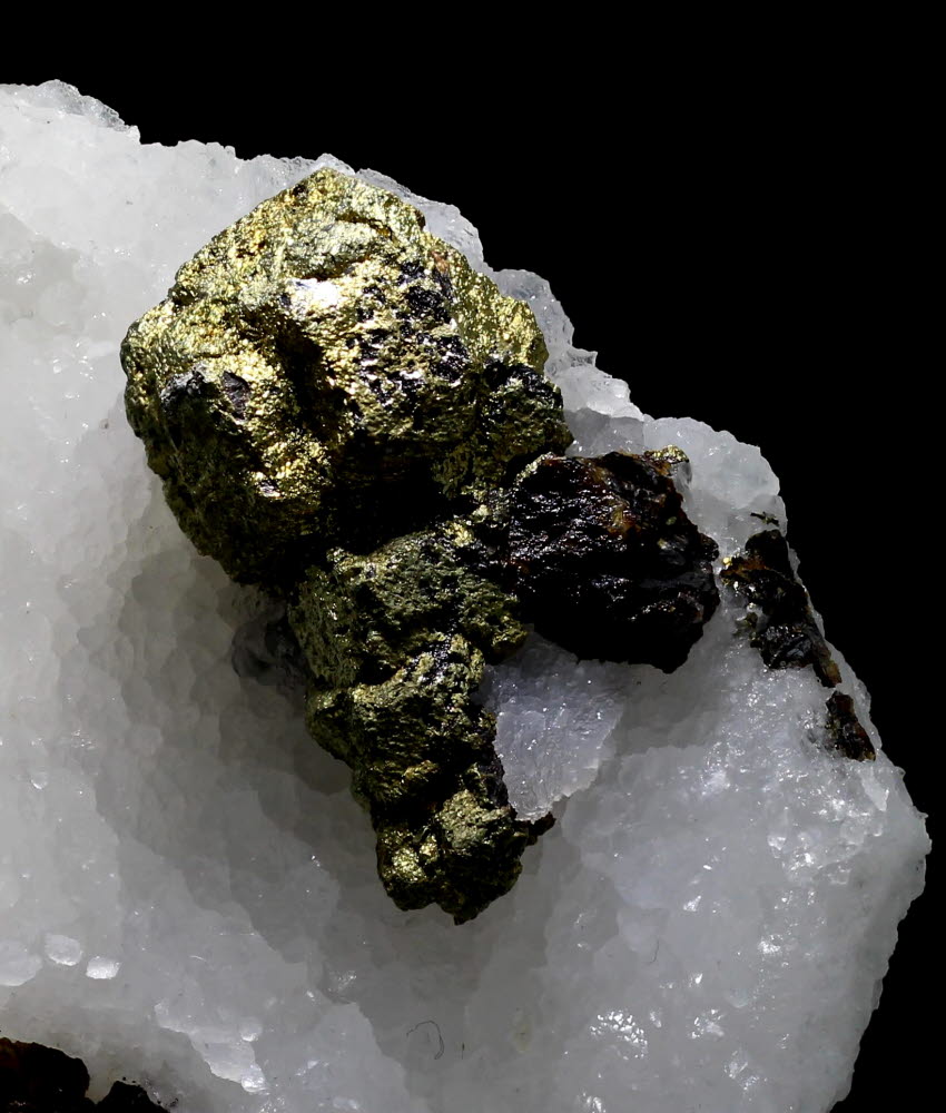 Chalcopyrite On Quartz