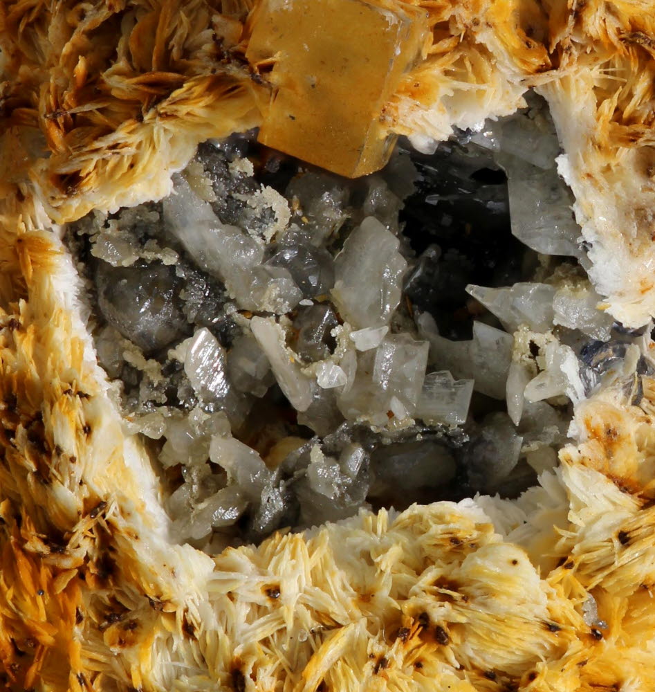 Baryte Cerussite & Fluorite