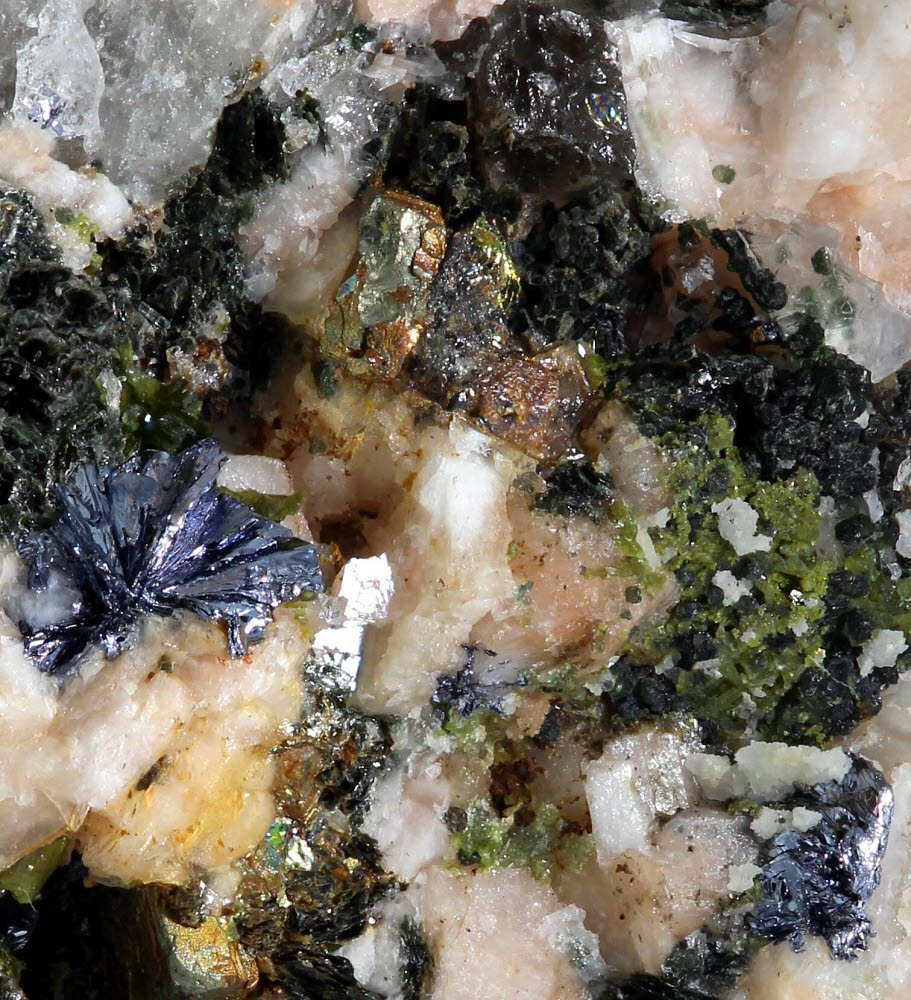 Molybdenite Epidote Pyrite & Clinochlore