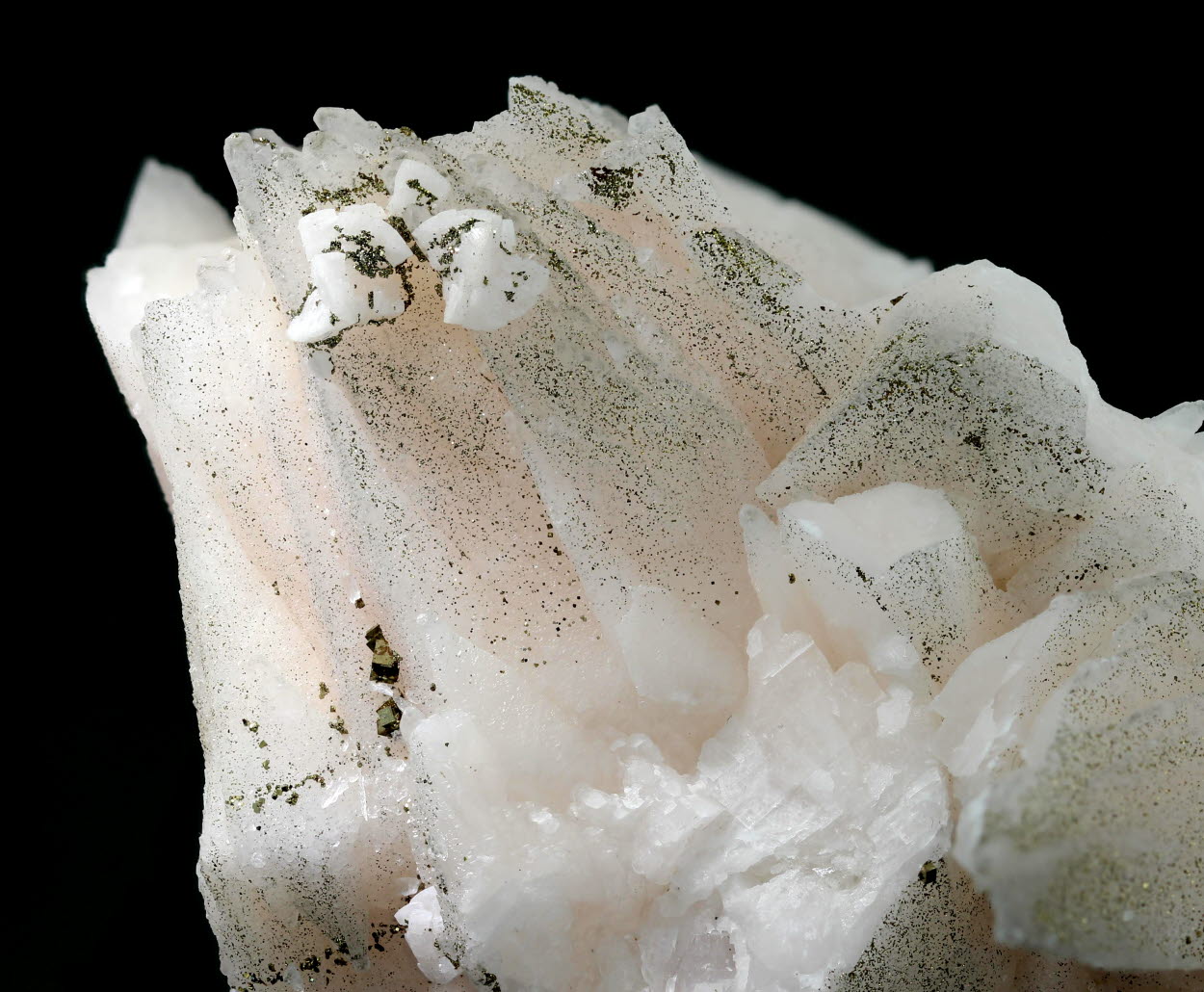 Manganoan Calcite Pyrite & Dolomite