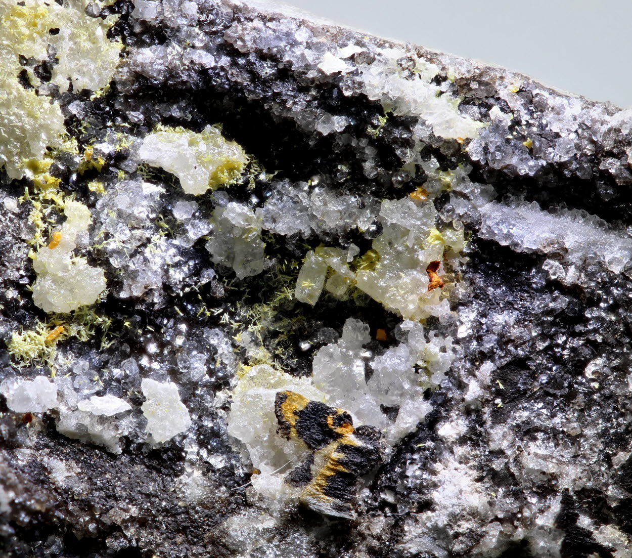 Wulfenite Pyromorphite & Cerussite