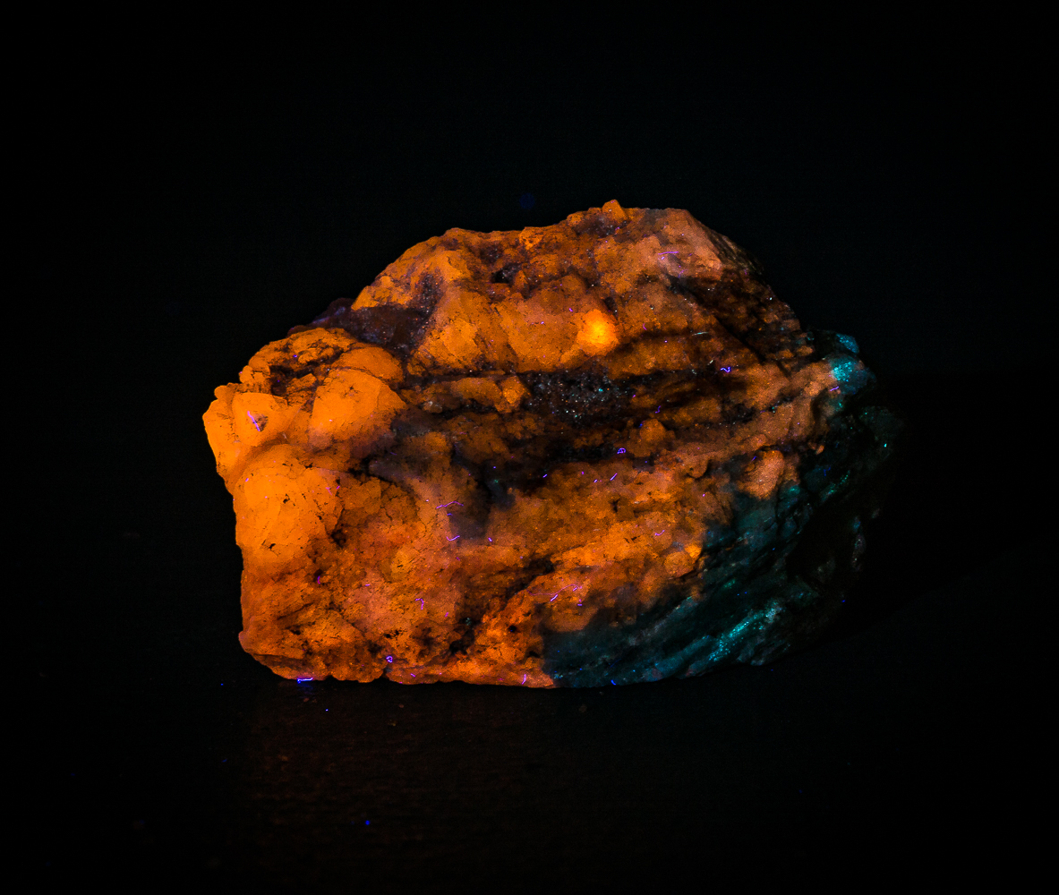 Sodalite Var Hackmanite