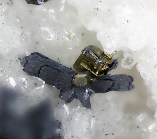 Lengenbachite Rutile & Jordanite