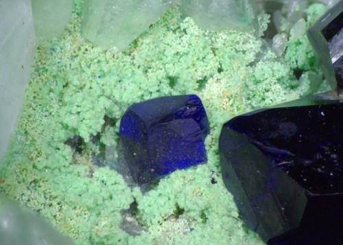 Azurite Arsentsumebite & Cerussite