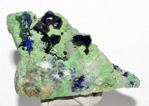 Azurite Arsentsumebite & Cerussite