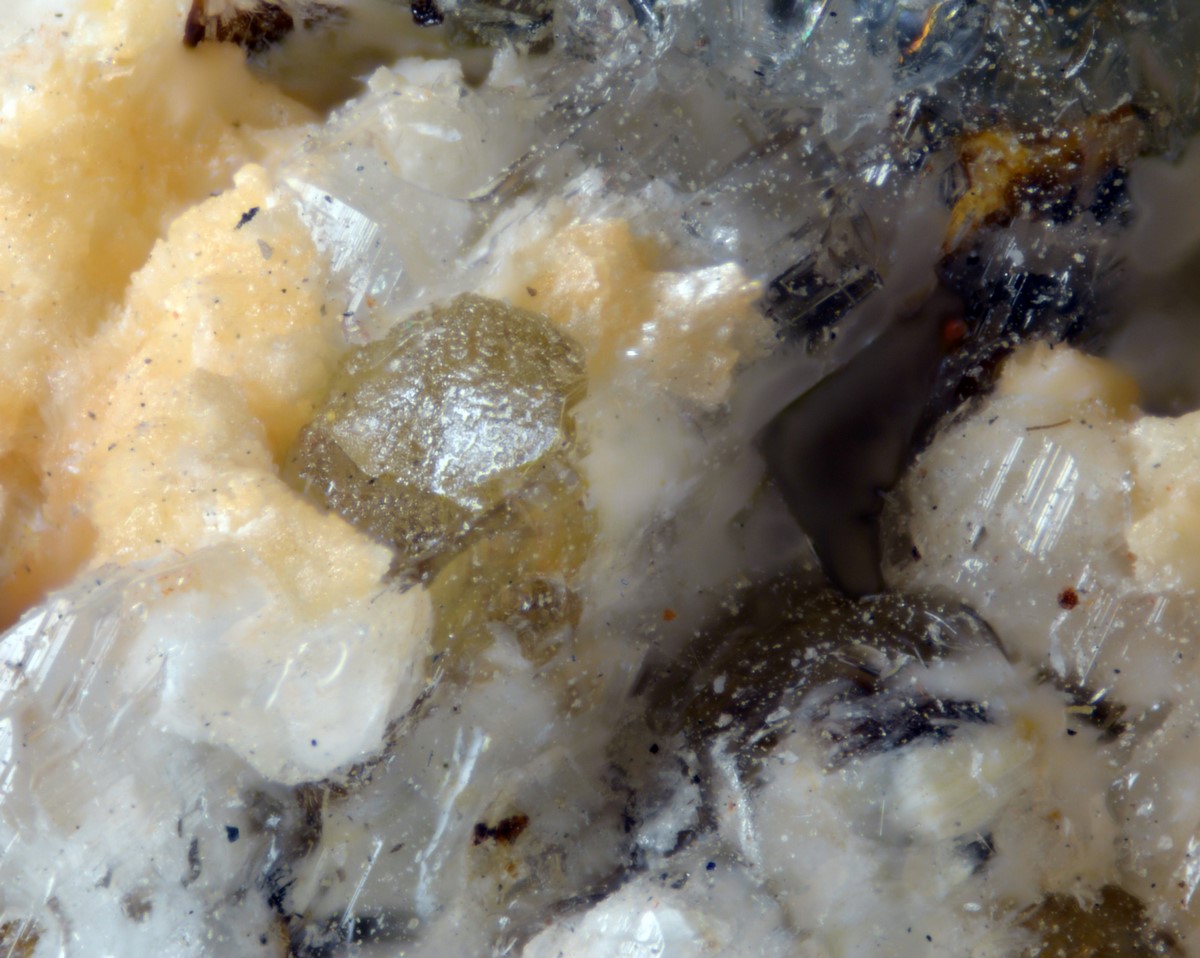 Onoratoite Valentinite & Sulphur